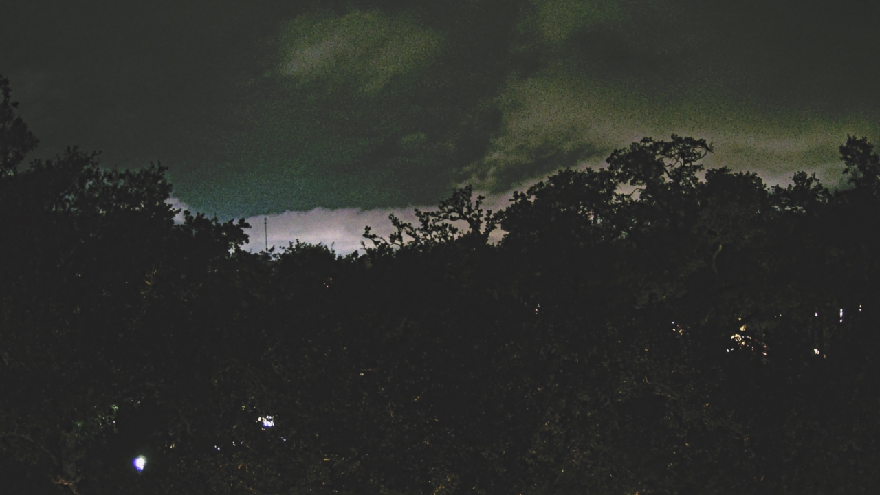 Thumbnail for current weather camera view from Metairie Club Gardens in Metairie, Louisiana