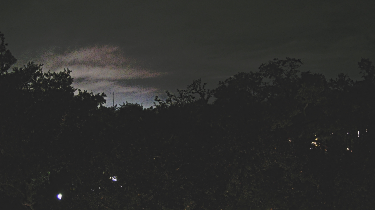 Thumbnail for current weather camera view from Metairie Club Gardens in Metairie, Louisiana