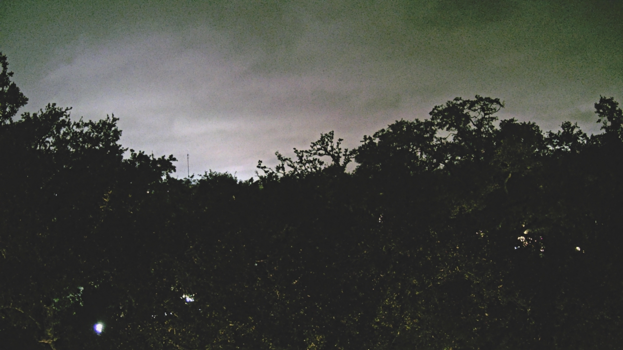 Thumbnail for current weather camera view from Metairie Club Gardens in Metairie, Louisiana