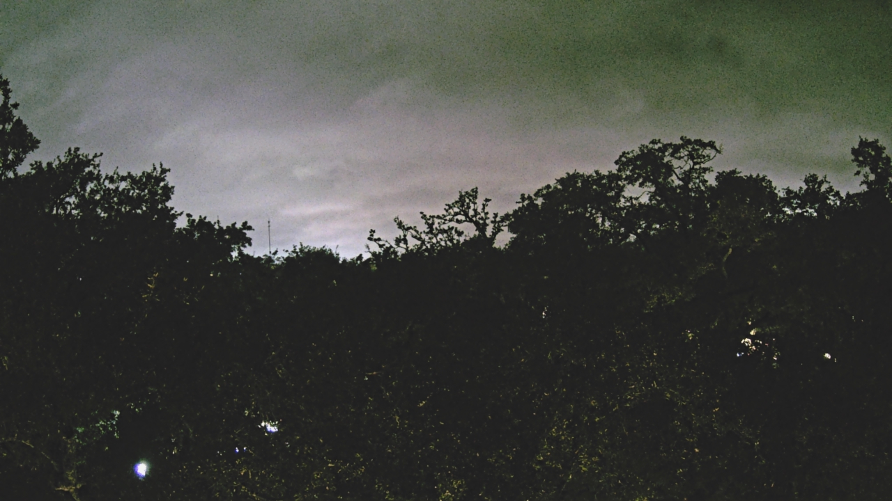 Thumbnail for current weather camera view from Metairie Club Gardens in Metairie, Louisiana