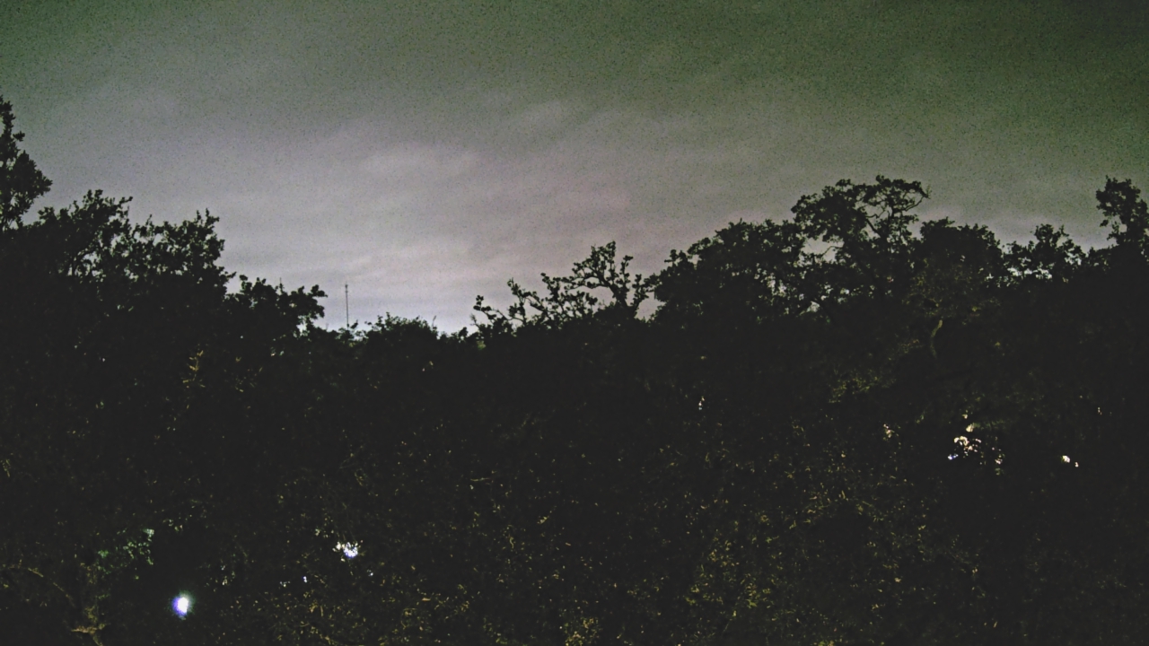 Thumbnail for current weather camera view from Metairie Club Gardens in Metairie, Louisiana