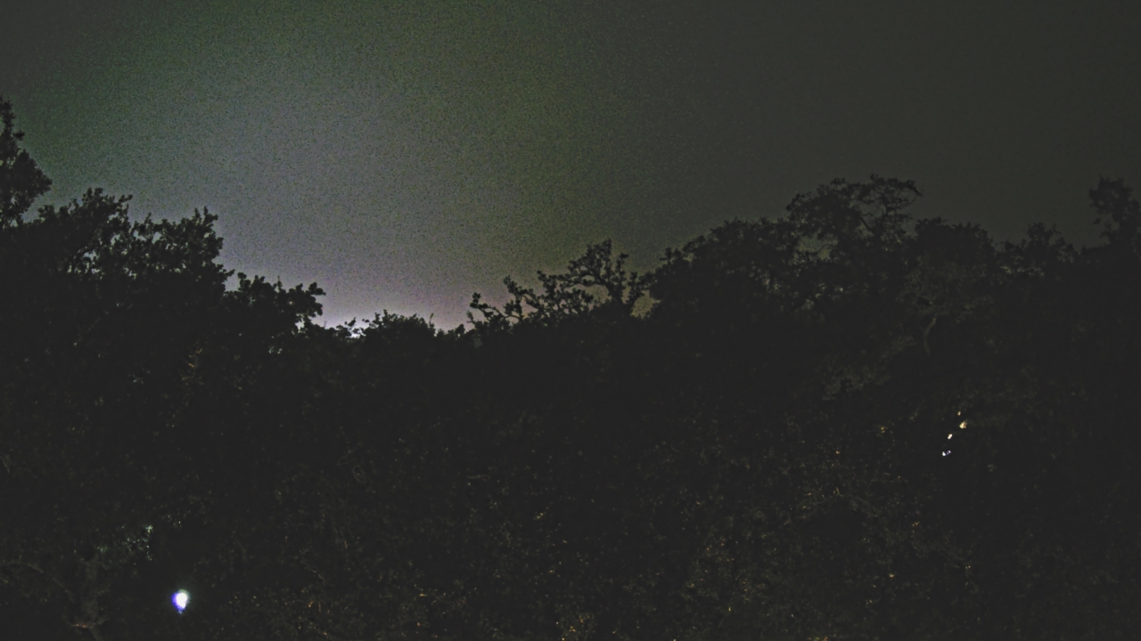 Thumbnail for current weather camera view from Metairie Club Gardens in Metairie, Louisiana