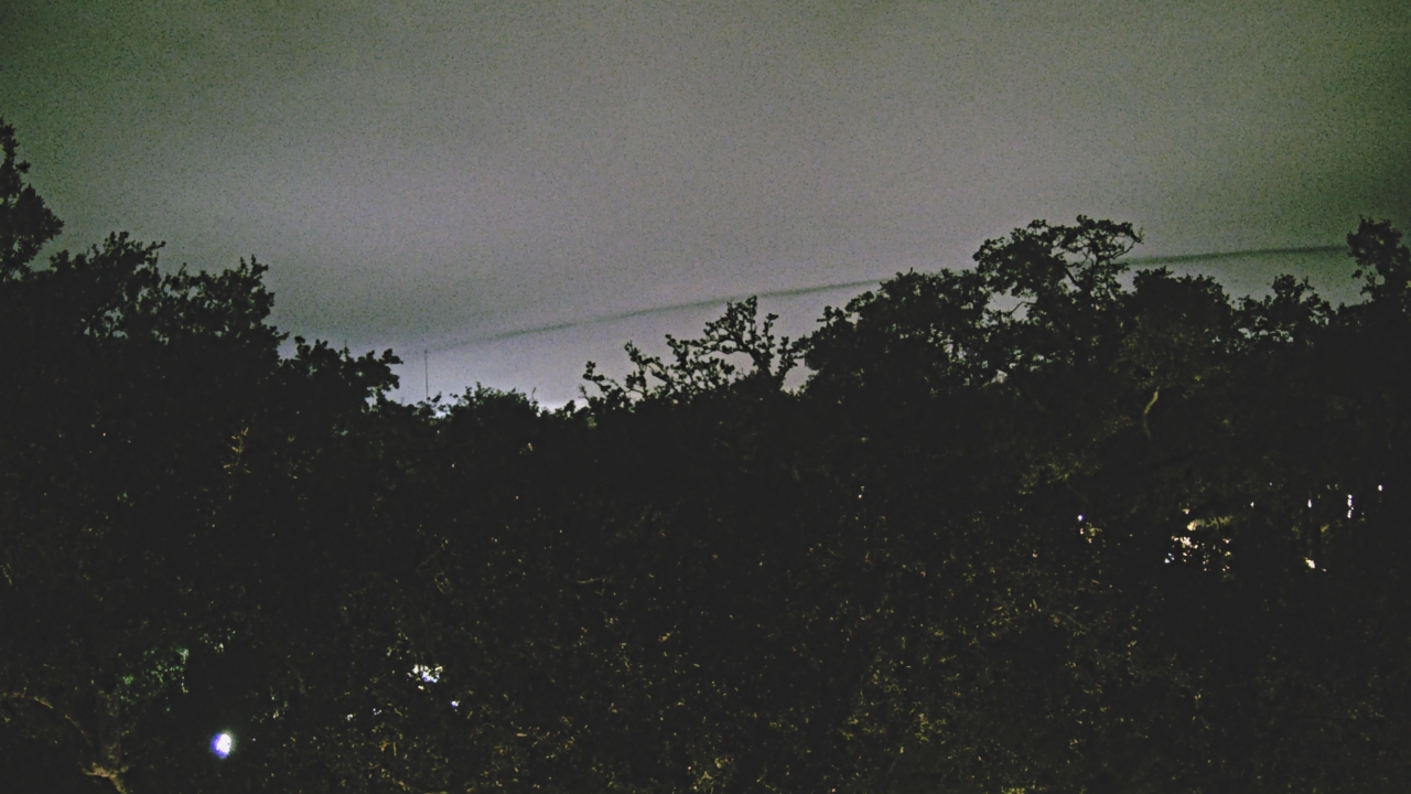 Thumbnail for current weather camera view from Metairie Club Gardens in Metairie, Louisiana