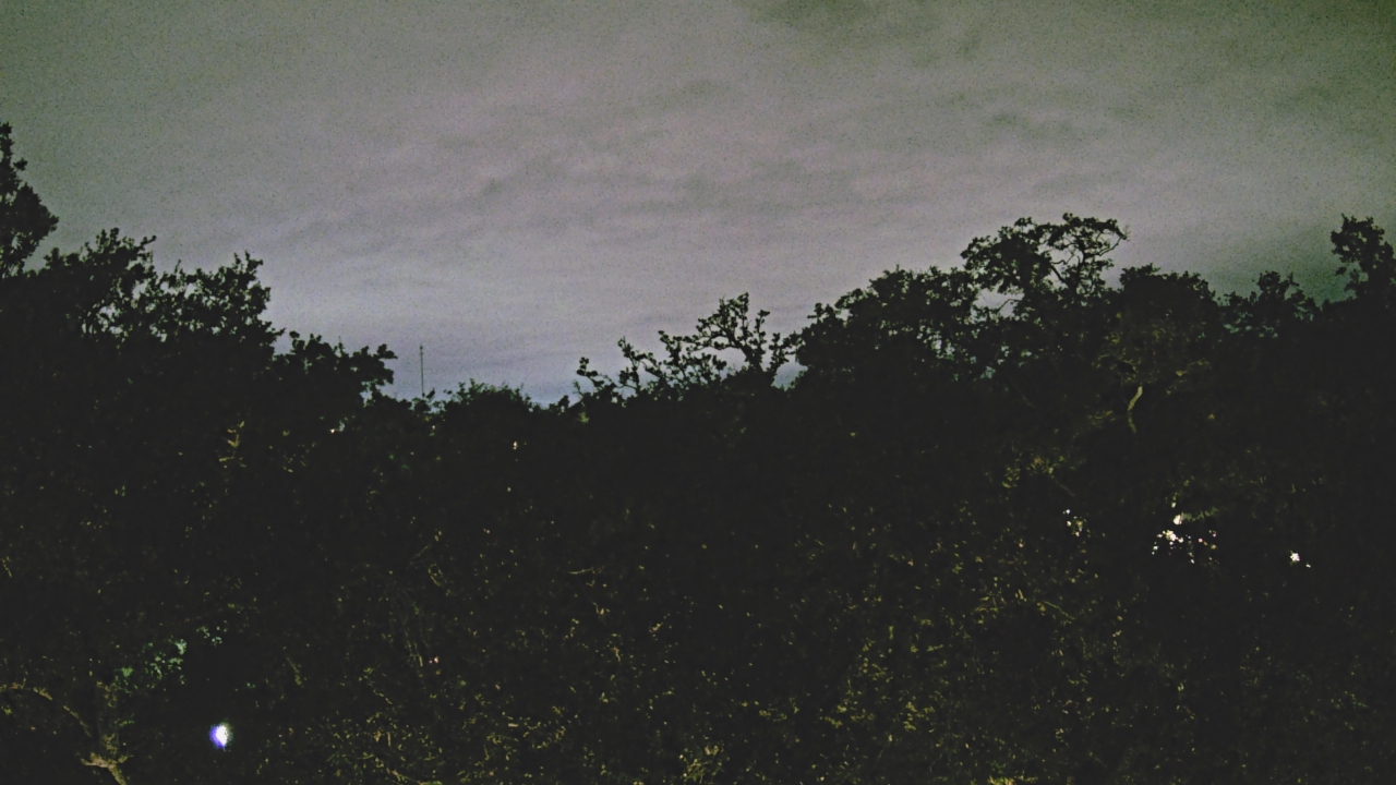 Thumbnail for current weather camera view from Metairie Club Gardens in Metairie, Louisiana