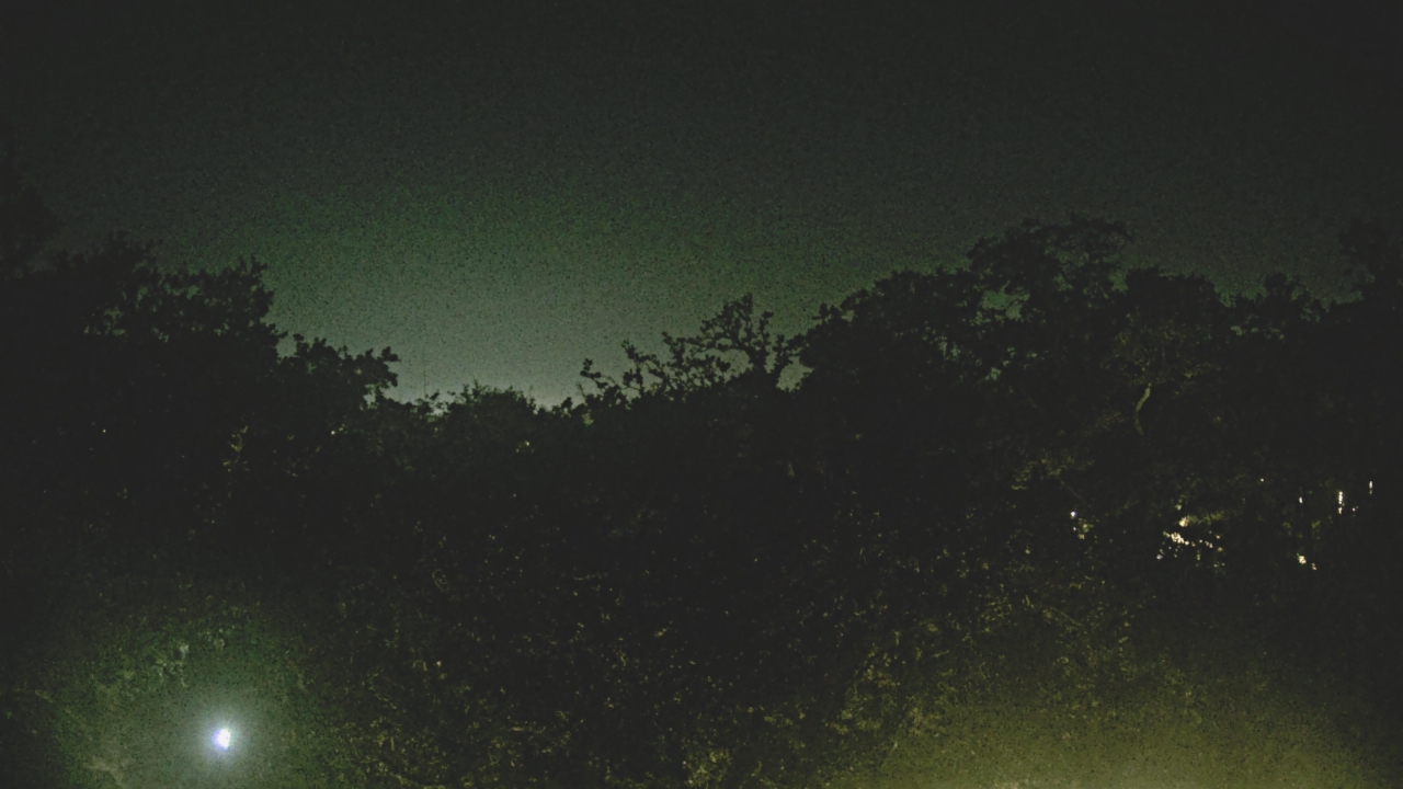 Thumbnail for current weather camera view from Metairie Club Gardens in Metairie, Louisiana