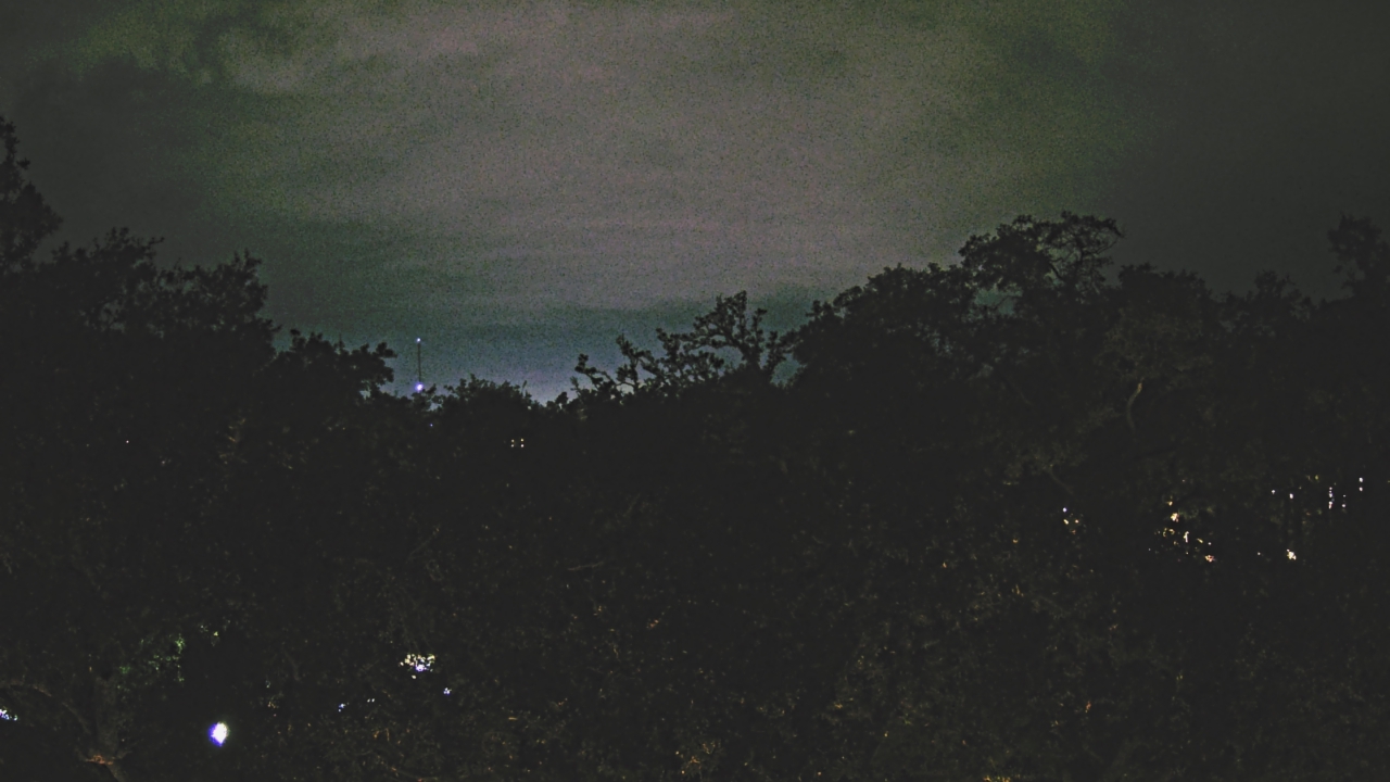 Thumbnail for current weather camera view from Metairie Club Gardens in Metairie, Louisiana