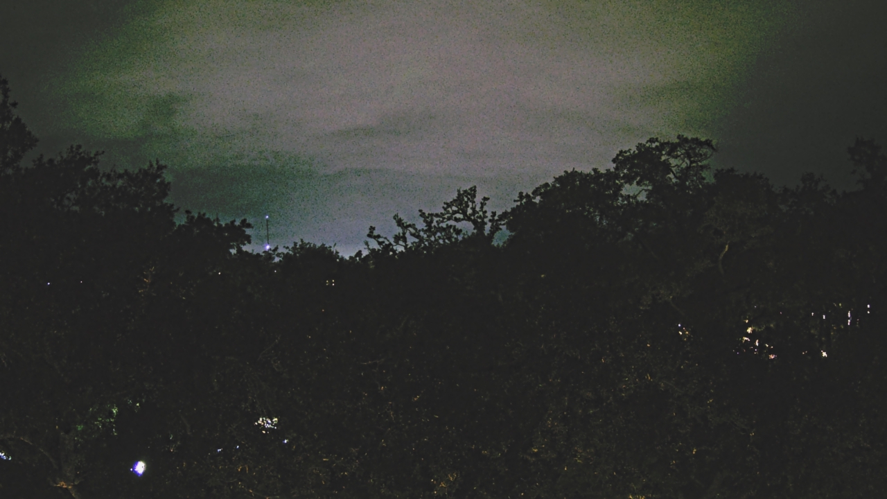 Thumbnail for current weather camera view from Metairie Club Gardens in Metairie, Louisiana