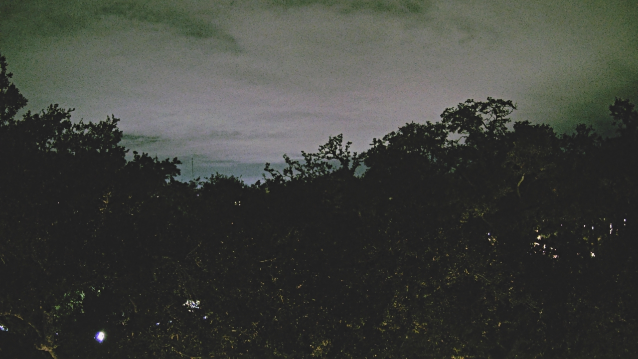 Thumbnail for current weather camera view from Metairie Club Gardens in Metairie, Louisiana