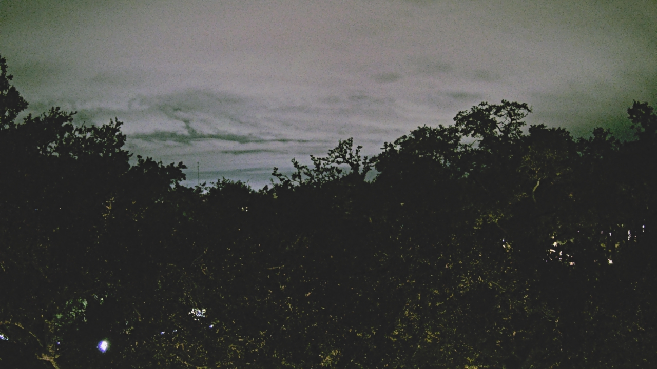 Thumbnail for current weather camera view from Metairie Club Gardens in Metairie, Louisiana