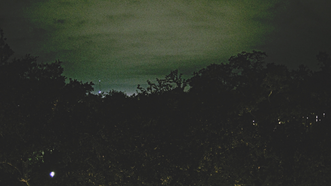 Thumbnail for current weather camera view from Metairie Club Gardens in Metairie, Louisiana