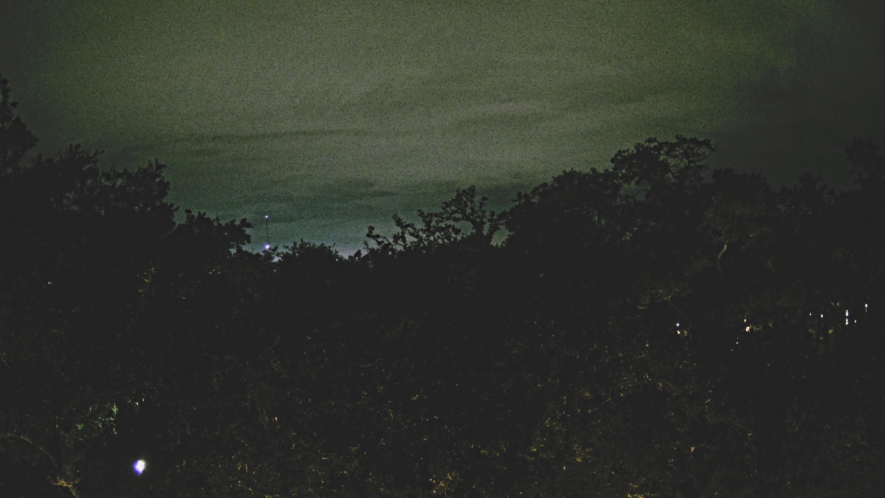 Thumbnail for current weather camera view from Metairie Club Gardens in Metairie, Louisiana