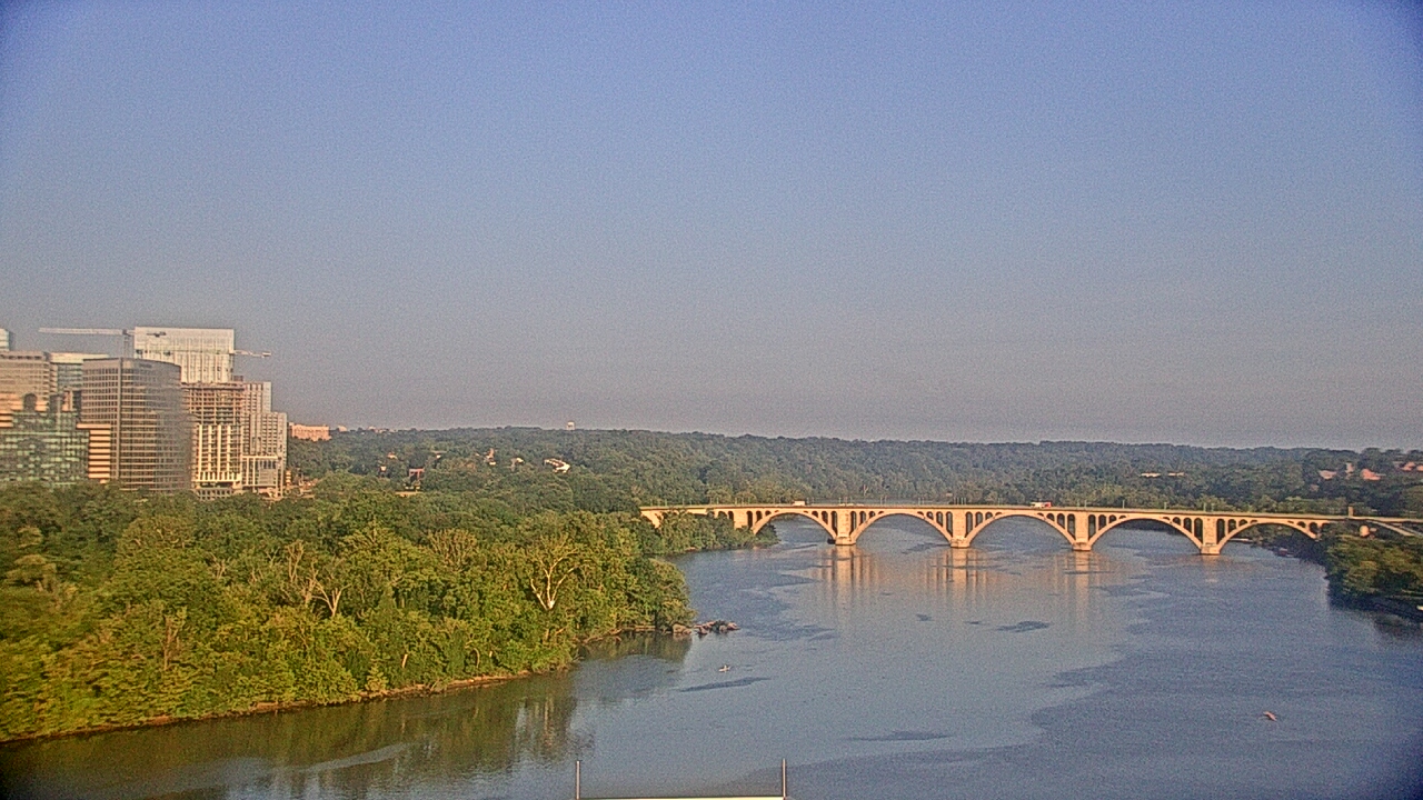 Thumbnail for current weather camera view from The Watergate Hotel in Washington, District Of Columbia