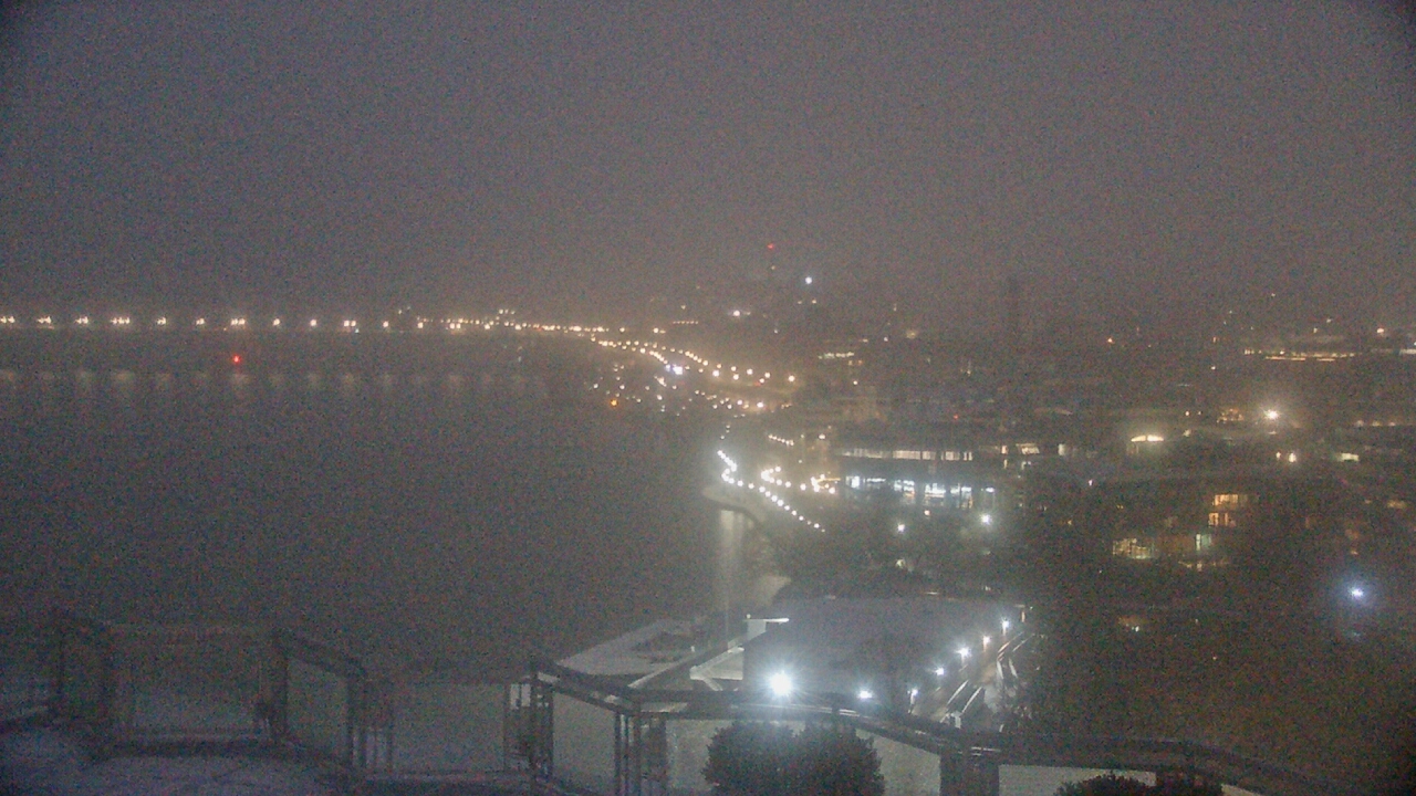 Thumbnail for current weather camera view from The Watergate Hotel in Washington, District Of Columbia