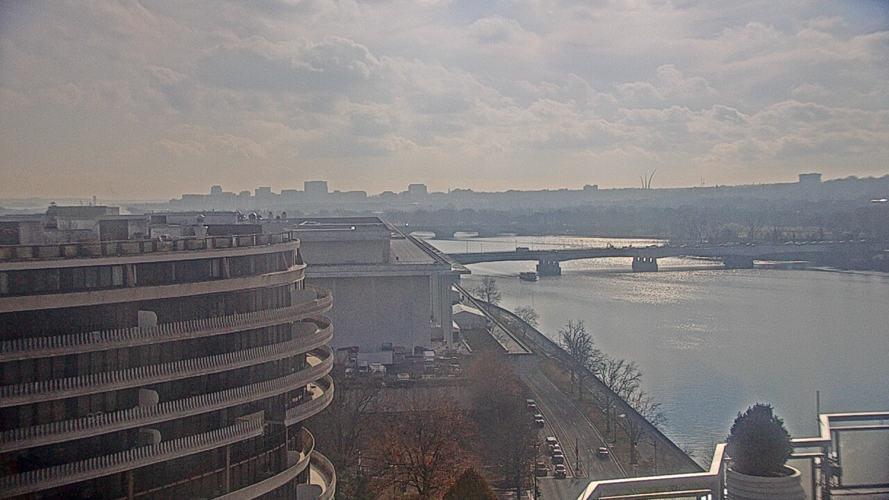 Thumbnail for current weather camera view from The Watergate Hotel in Washington, District Of Columbia