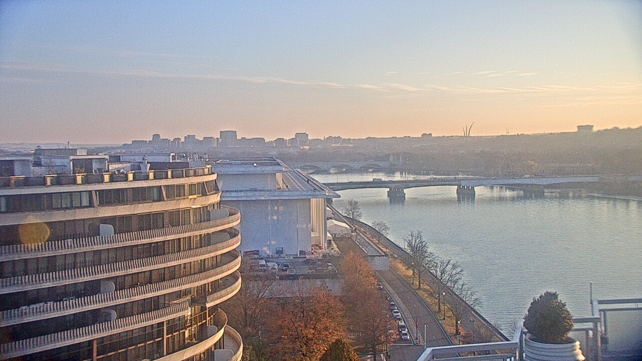 Thumbnail for current weather camera view from The Watergate Hotel in Washington, District Of Columbia