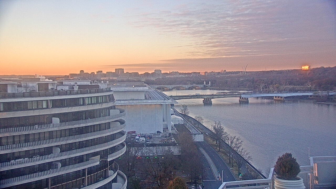 Thumbnail for current weather camera view from The Watergate Hotel in Washington, District Of Columbia