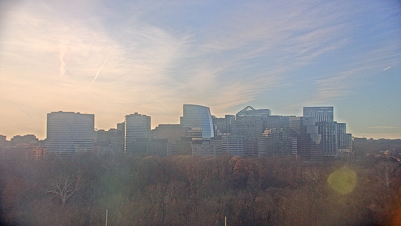 Thumbnail for current weather camera view from The Watergate Hotel in Washington, District Of Columbia