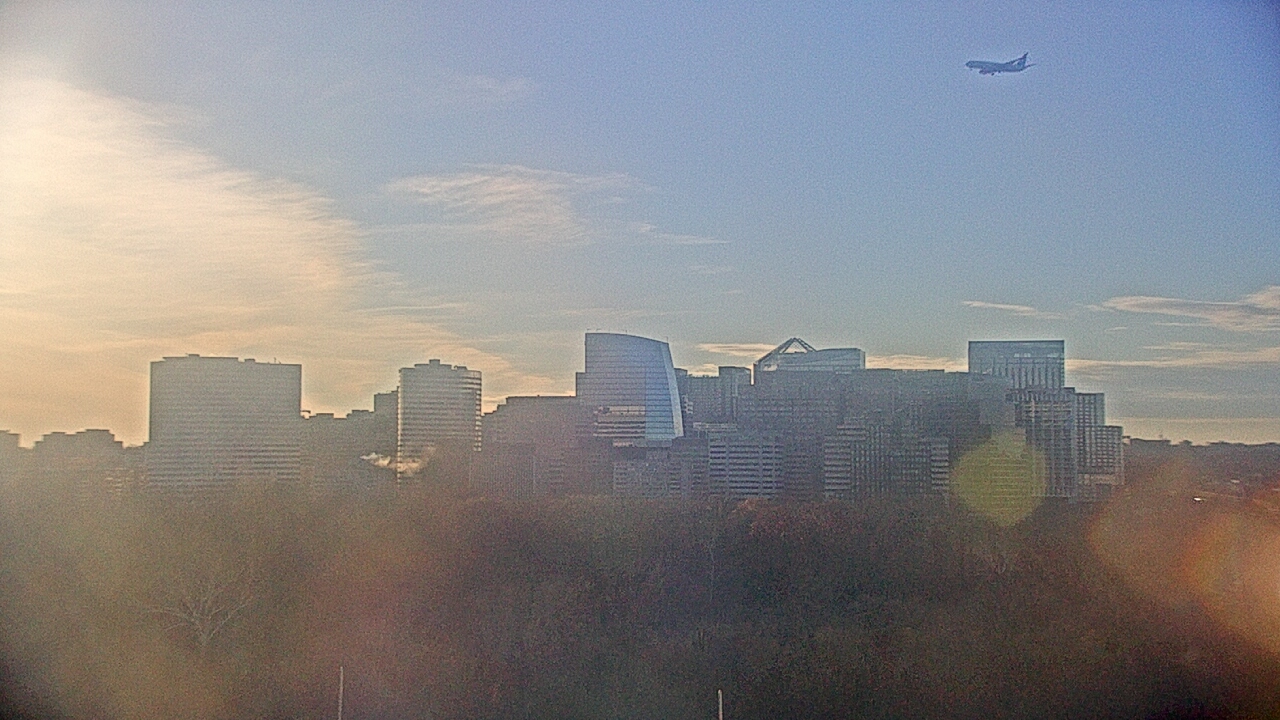 Thumbnail for current weather camera view from The Watergate Hotel in Washington, District Of Columbia