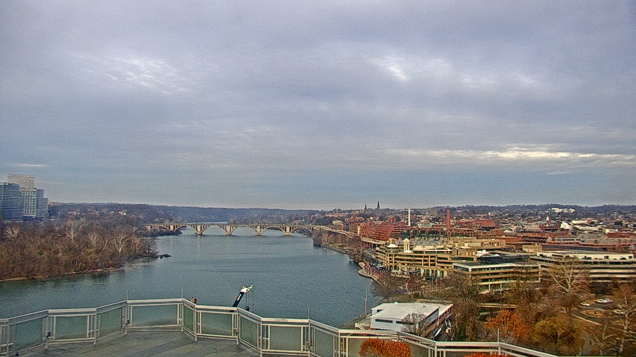 Thumbnail for current weather camera view from The Watergate Hotel in Washington, District Of Columbia