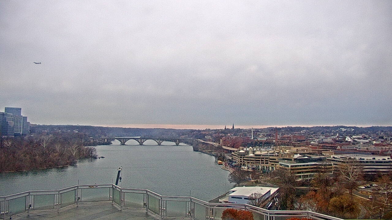 Thumbnail for current weather camera view from The Watergate Hotel in Washington, District Of Columbia
