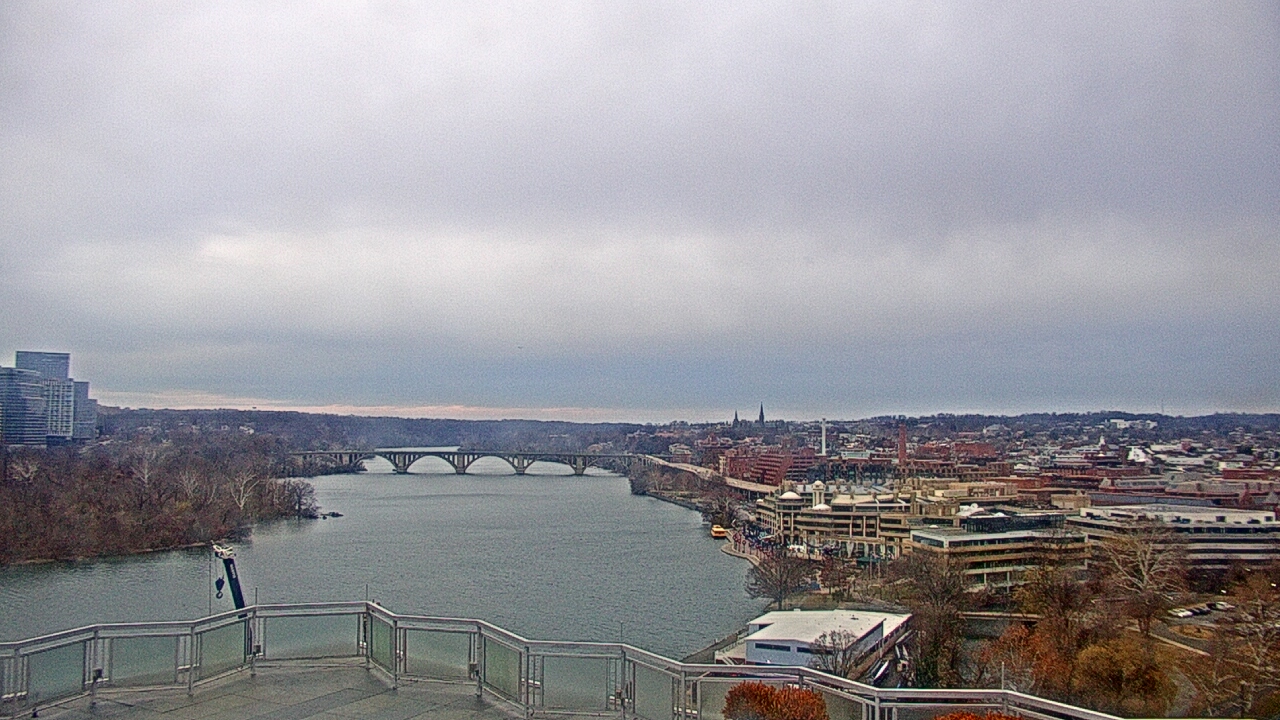 Thumbnail for current weather camera view from The Watergate Hotel in Washington, District Of Columbia