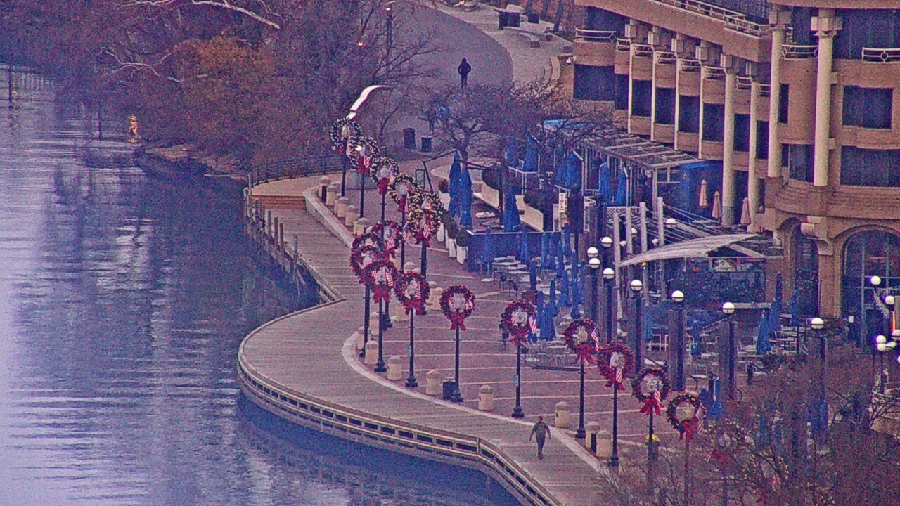 Thumbnail for current weather camera view from The Watergate Hotel in Washington, District Of Columbia