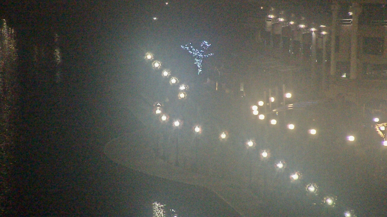 Thumbnail for current weather camera view from The Watergate Hotel in Washington, District Of Columbia