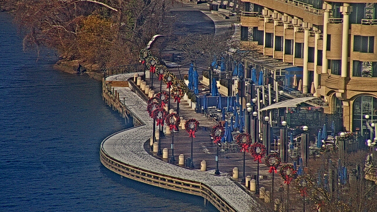 Thumbnail for current weather camera view from The Watergate Hotel in Washington, District Of Columbia