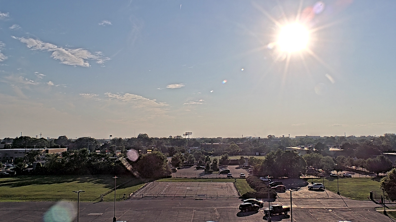 Thumbnail for current weather camera view from WGN-TV in Chicago, Illinois
