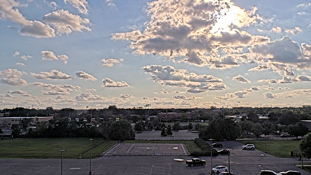 Thumbnail for current weather camera view from WGN-TV in Chicago, Illinois