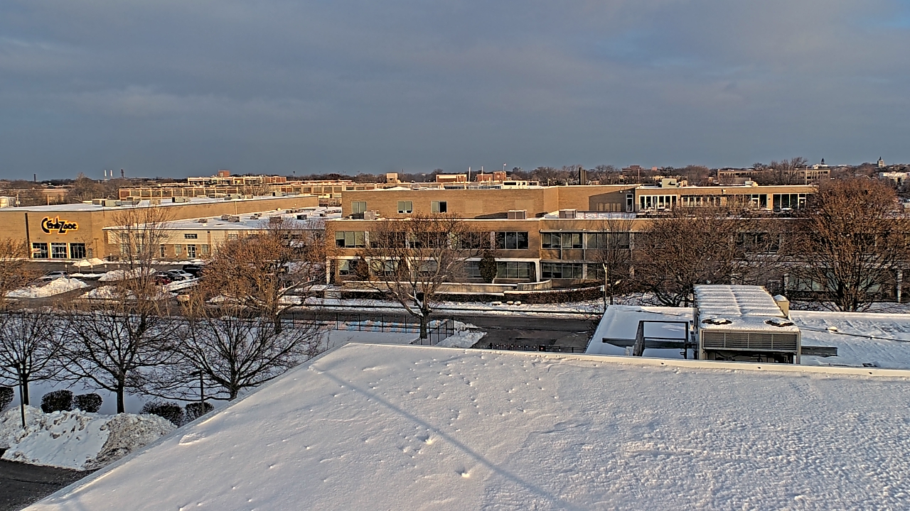 Thumbnail for current weather camera view from WGN-TV in Chicago, Illinois