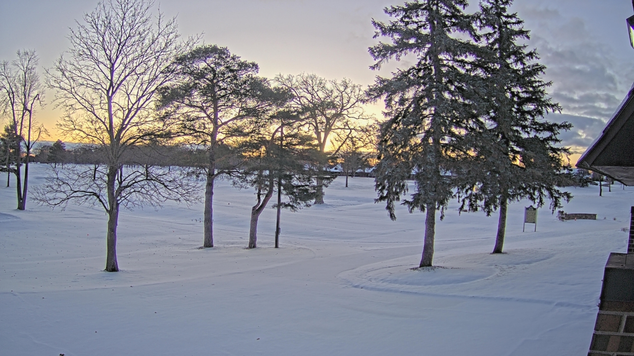 Thumbnail for current weather camera view from Warwick Hills Golf & Country Club in Grand Blanc Township, Michigan
