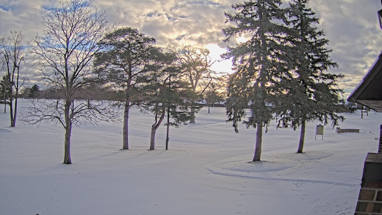 Thumbnail for current weather camera view from Warwick Hills Golf & Country Club in Grand Blanc Township, Michigan