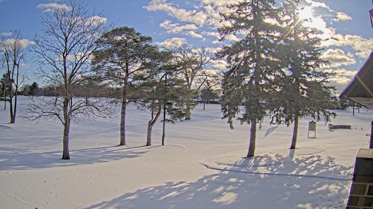 Thumbnail for current weather camera view from Warwick Hills Golf & Country Club in Grand Blanc Township, Michigan