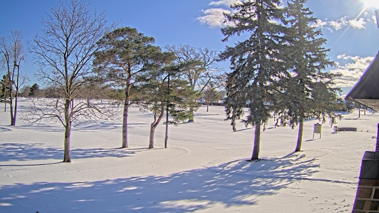 Thumbnail for current weather camera view from Warwick Hills Golf & Country Club in Grand Blanc Township, Michigan