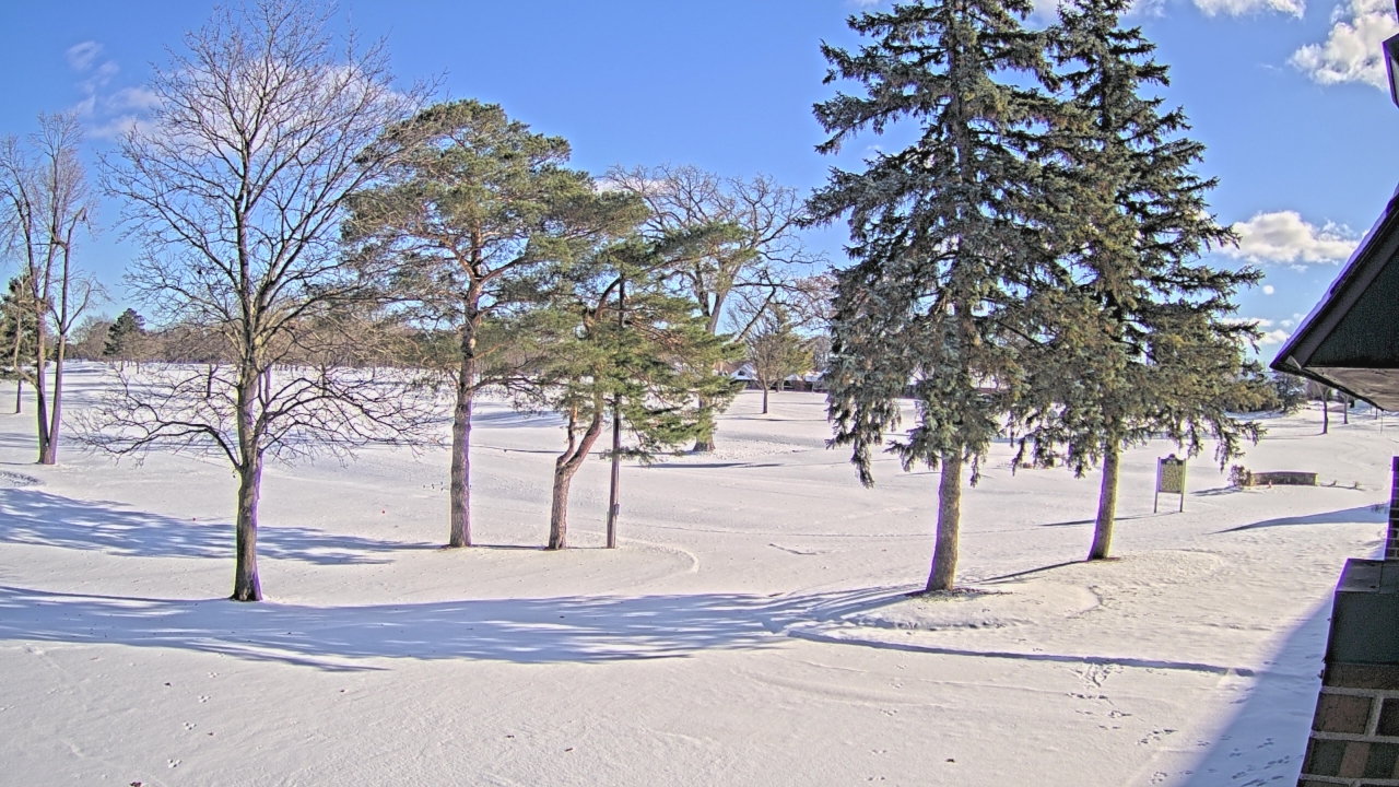 Thumbnail for current weather camera view from Warwick Hills Golf & Country Club in Grand Blanc Township, Michigan