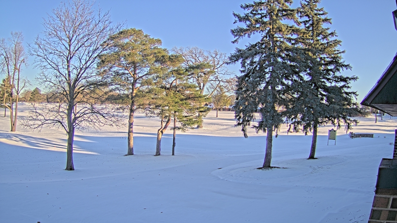 Thumbnail for current weather camera view from Warwick Hills Golf & Country Club in Grand Blanc Township, Michigan