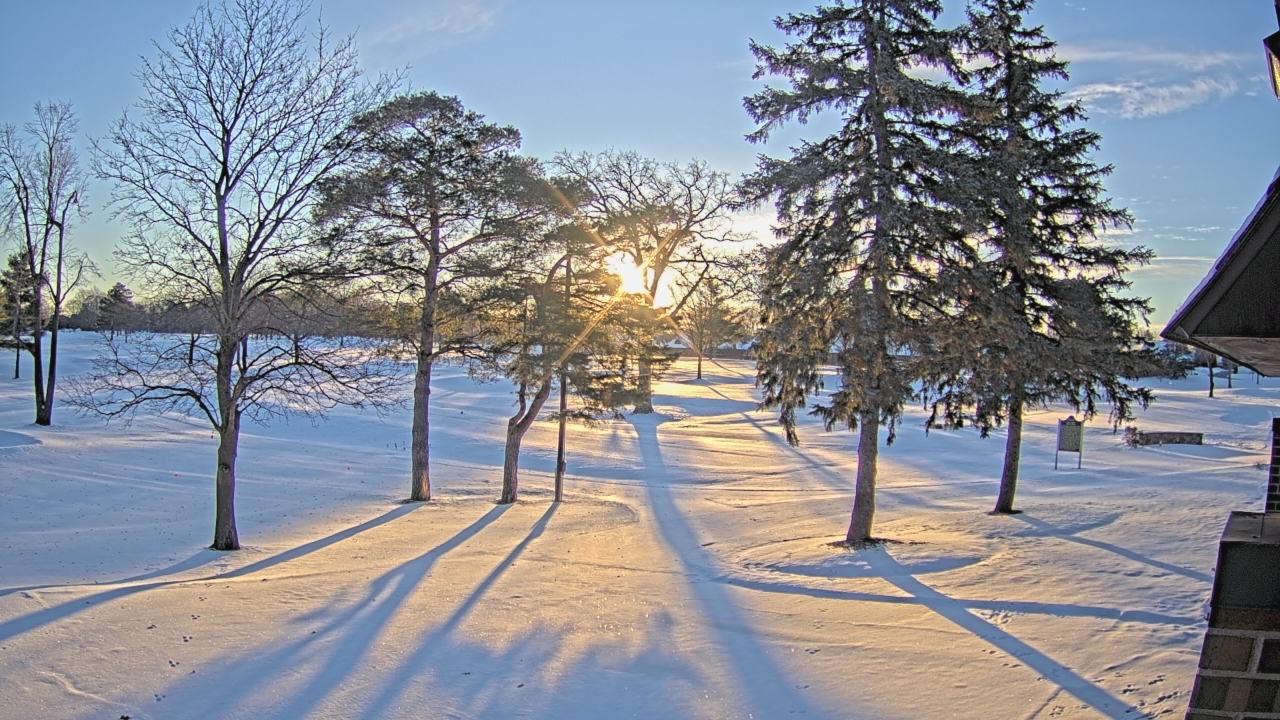 Thumbnail for current weather camera view from Warwick Hills Golf & Country Club in Grand Blanc Township, Michigan