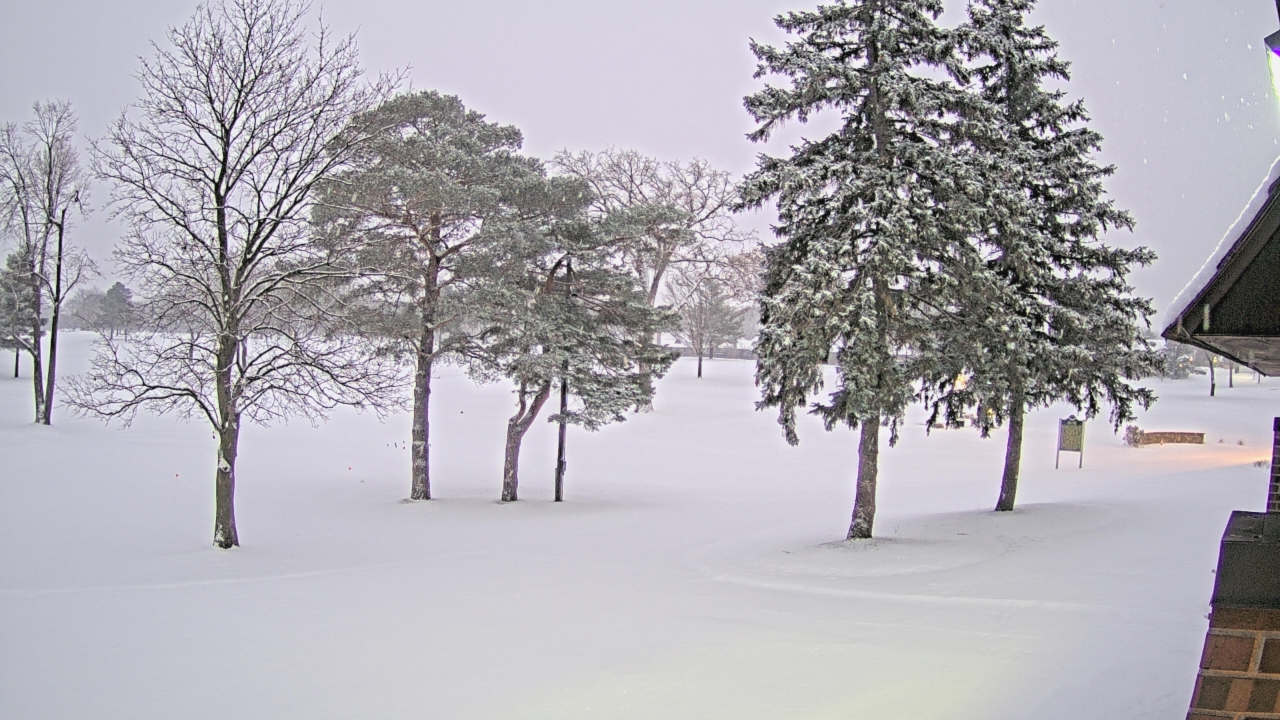 Thumbnail for current weather camera view from Warwick Hills Golf & Country Club in Grand Blanc Township, Michigan