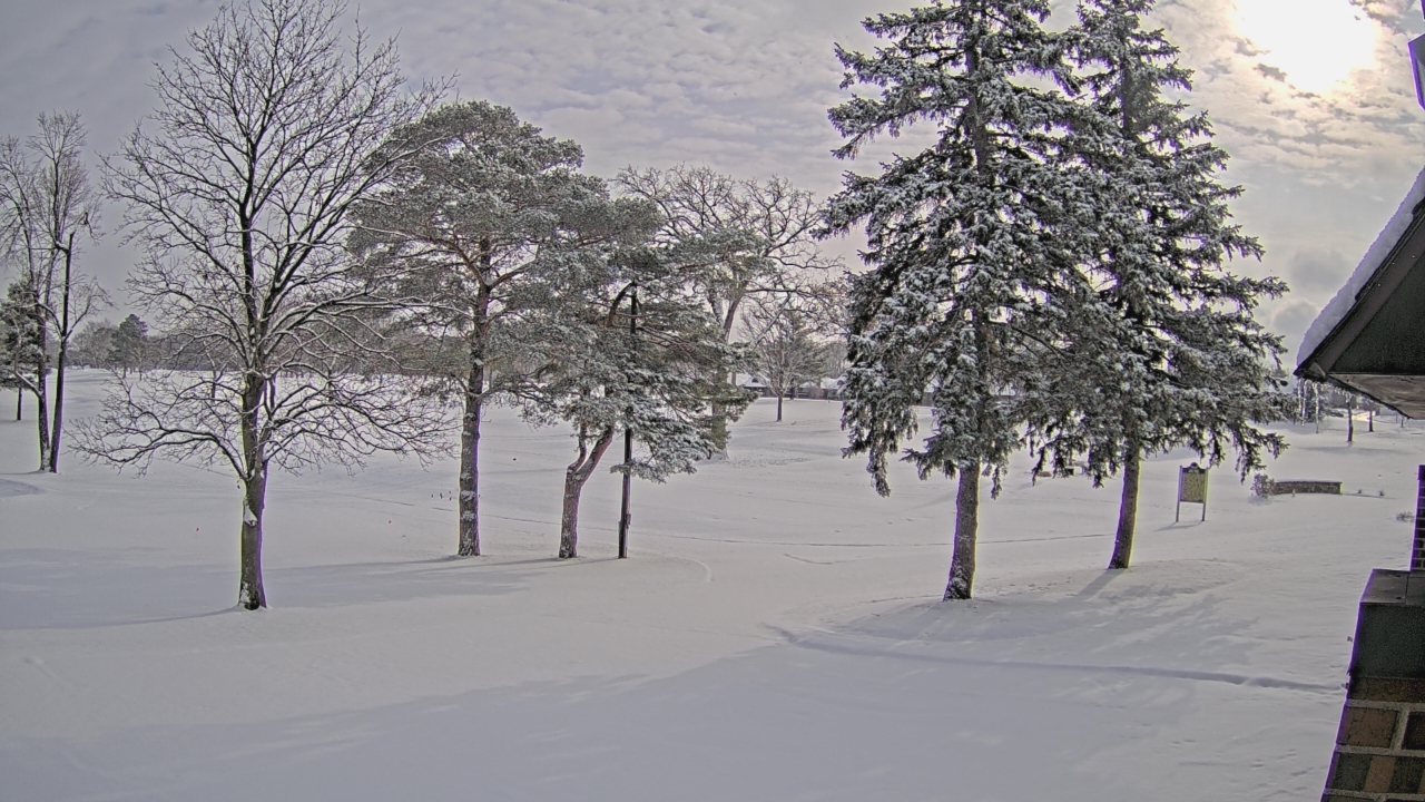 Thumbnail for current weather camera view from Warwick Hills Golf & Country Club in Grand Blanc Township, Michigan