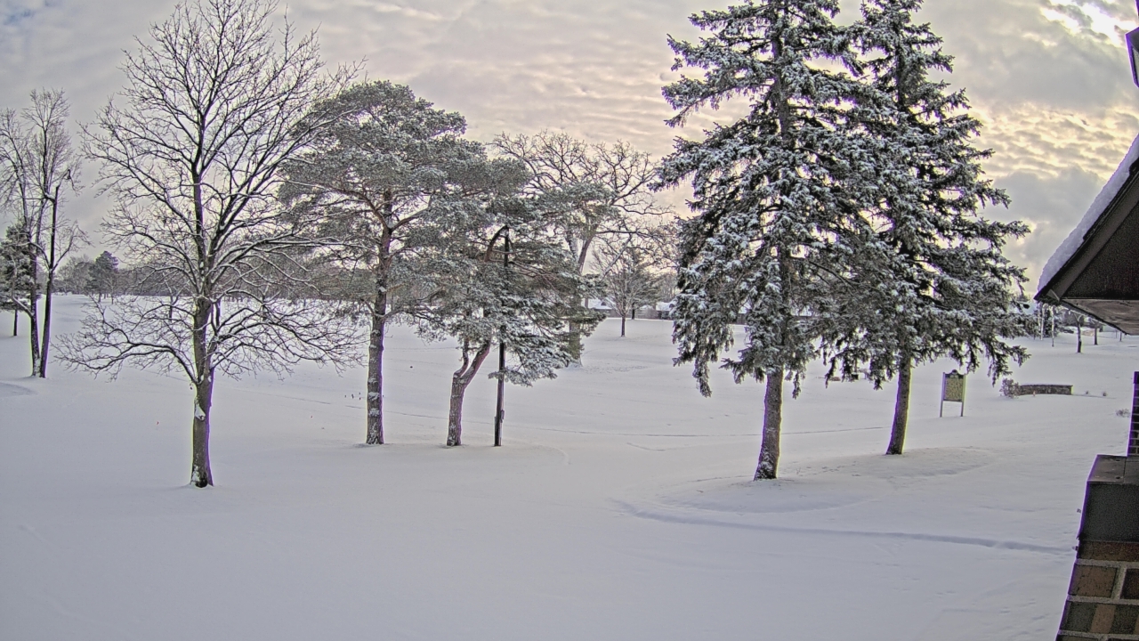 Thumbnail for current weather camera view from Warwick Hills Golf & Country Club in Grand Blanc Township, Michigan