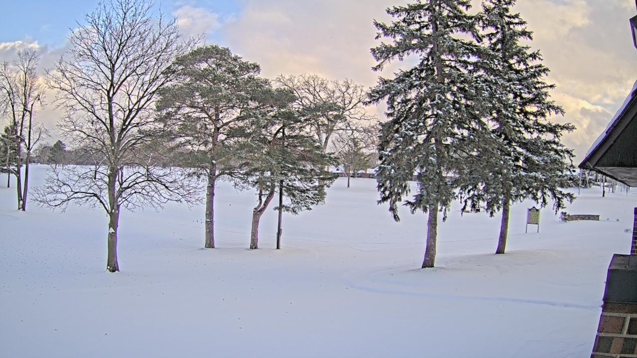 Thumbnail for current weather camera view from Warwick Hills Golf & Country Club in Grand Blanc Township, Michigan