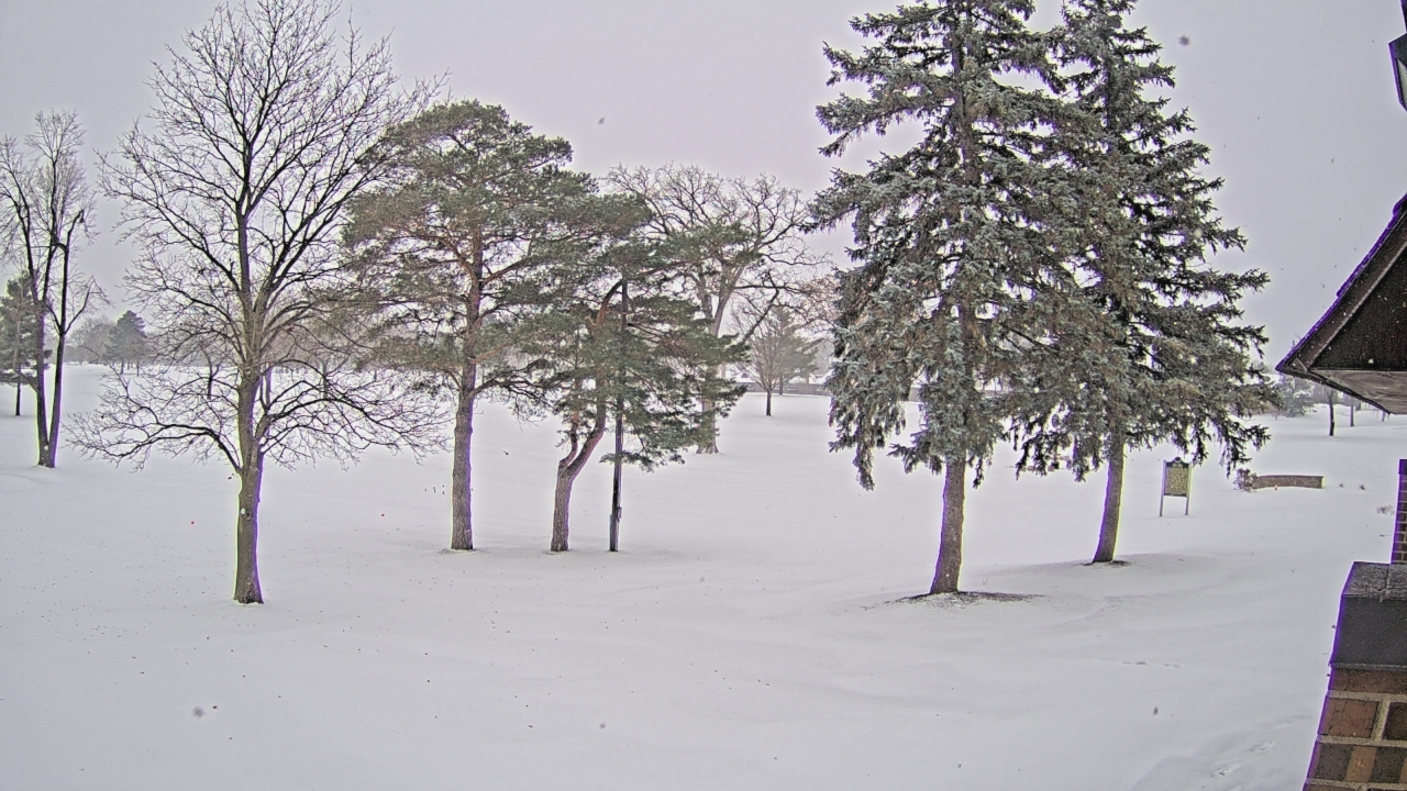 Thumbnail for current weather camera view from Warwick Hills Golf & Country Club in Grand Blanc Township, Michigan