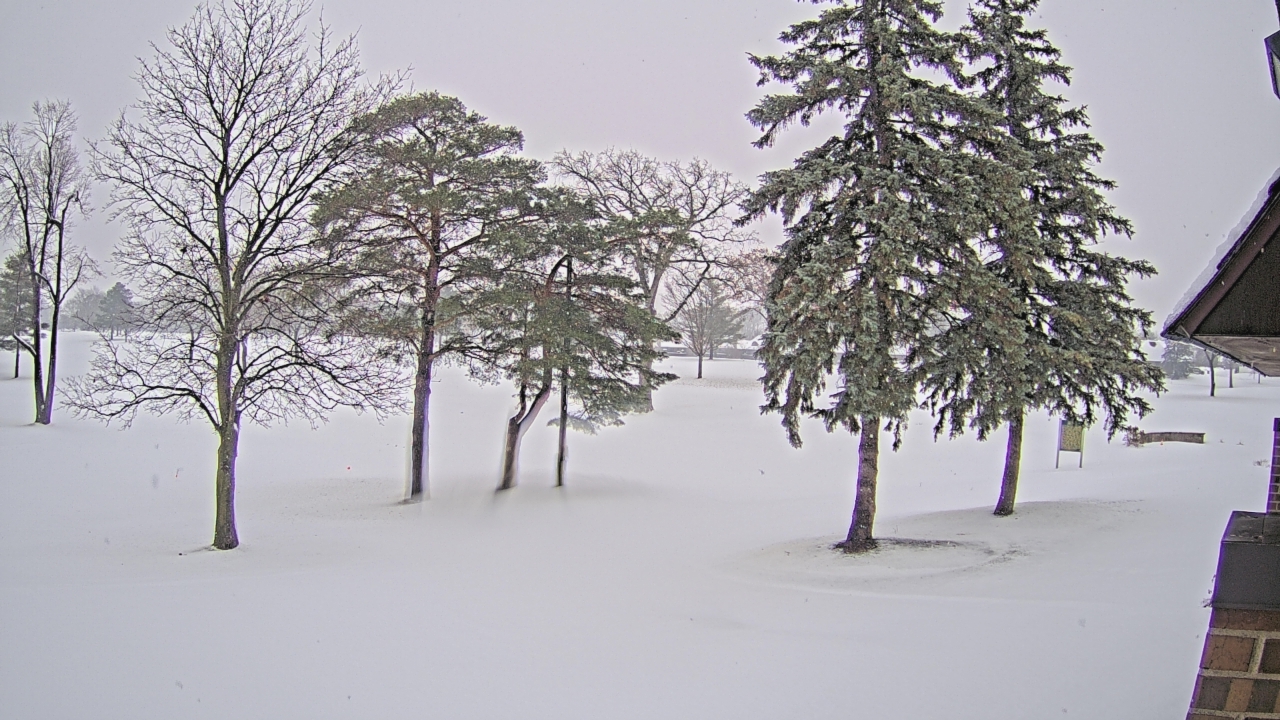 Thumbnail for current weather camera view from Warwick Hills Golf & Country Club in Grand Blanc Township, Michigan