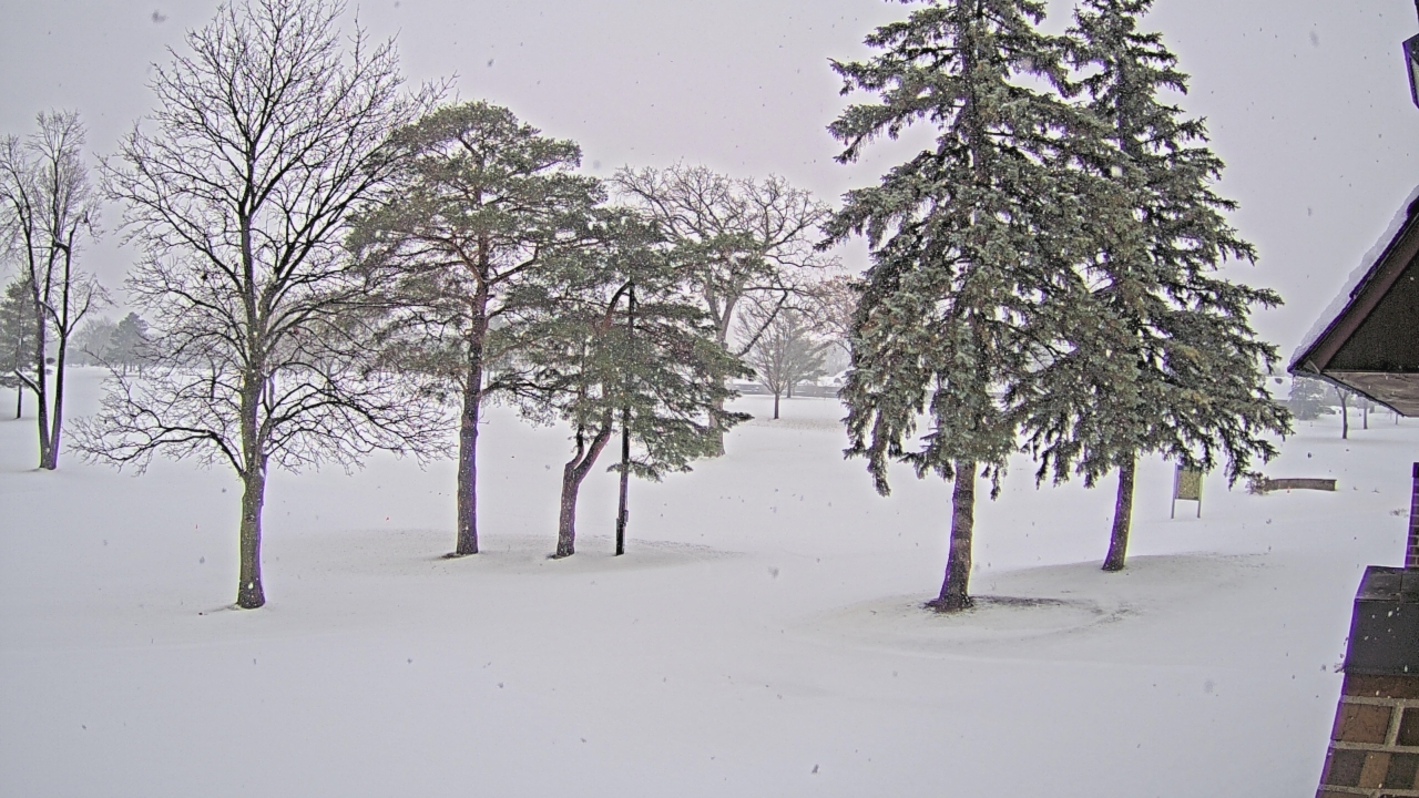 Thumbnail for current weather camera view from Warwick Hills Golf & Country Club in Grand Blanc Township, Michigan