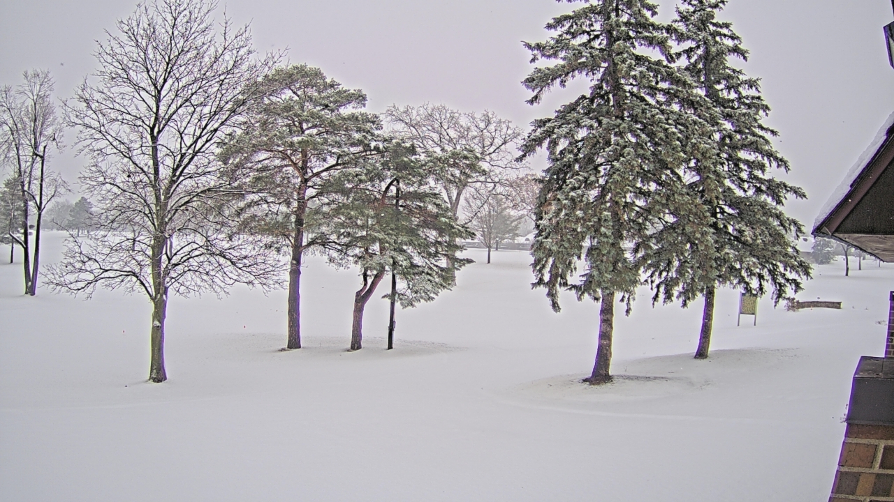 Thumbnail for current weather camera view from Warwick Hills Golf & Country Club in Grand Blanc Township, Michigan