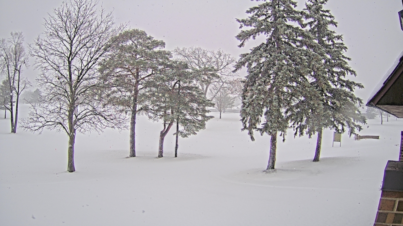 Thumbnail for current weather camera view from Warwick Hills Golf & Country Club in Grand Blanc Township, Michigan