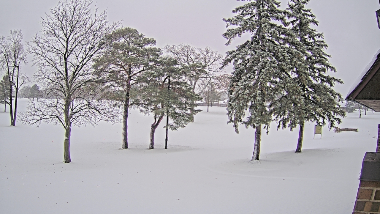 Thumbnail for current weather camera view from Warwick Hills Golf & Country Club in Grand Blanc Township, Michigan