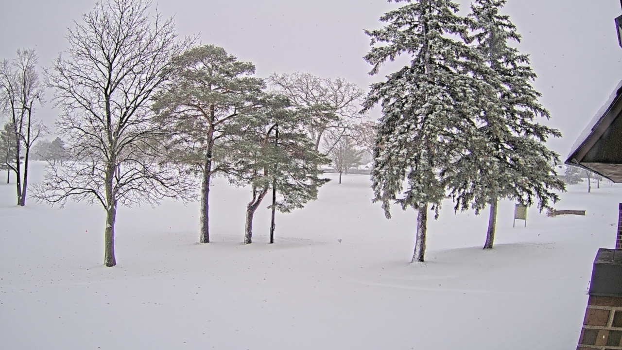 Thumbnail for current weather camera view from Warwick Hills Golf & Country Club in Grand Blanc Township, Michigan