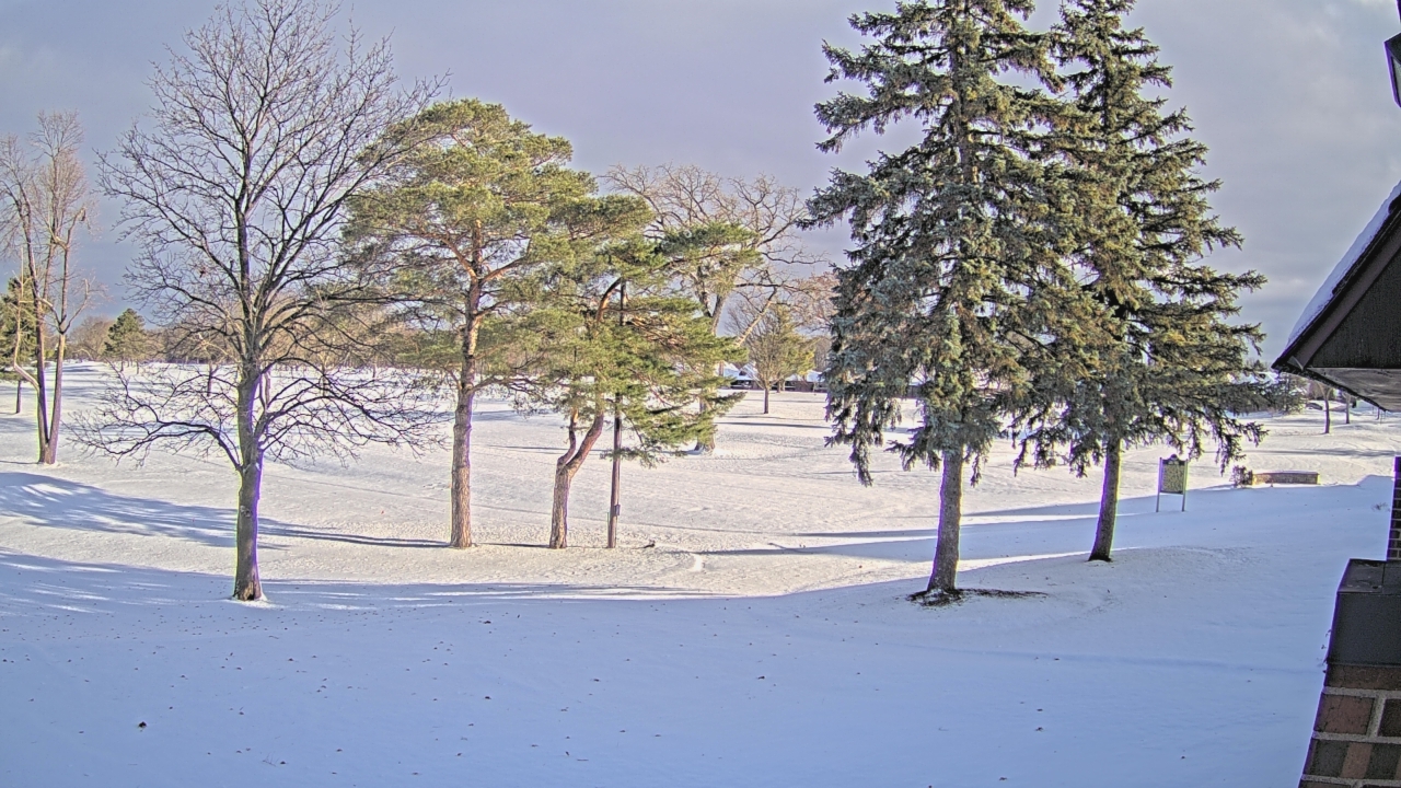 Thumbnail for current weather camera view from Warwick Hills Golf & Country Club in Grand Blanc Township, Michigan